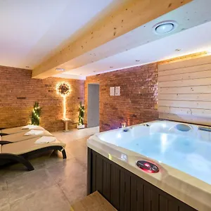 Apart-hotel Jarosta & Spa, Ac -free Parking, Zakopane
